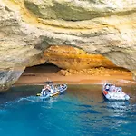 Boracay By Algarve Vacation Villa