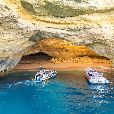 Boracay - Com Piscina Aquecivel E A Pe Em Vila